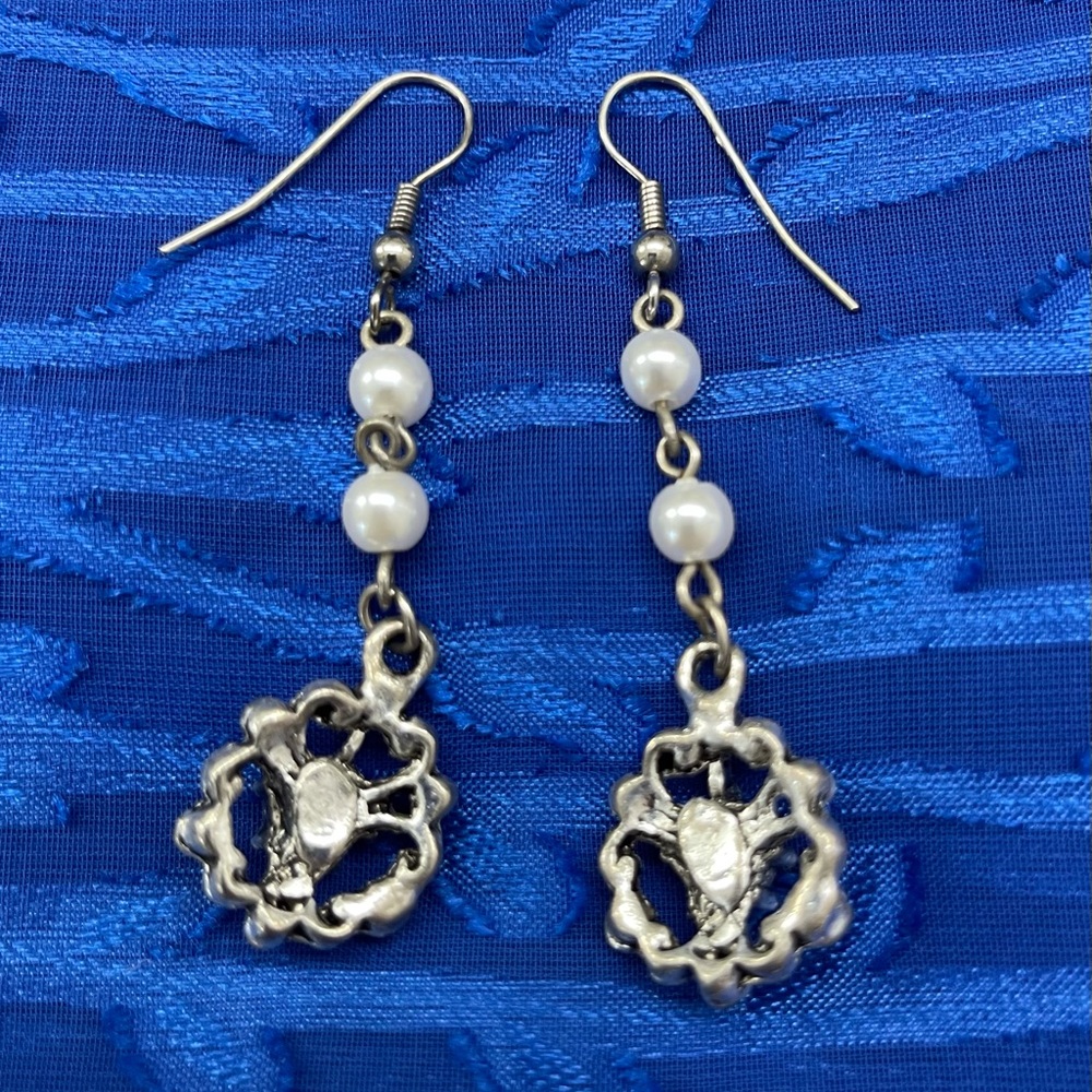 Earrings (Pewter & Pearls) - Picture 3 of 3